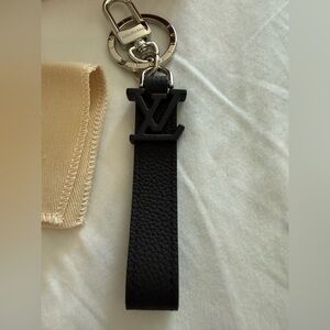 Louis Vuitton Black Leather Key Holder